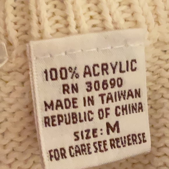 Country Suburbans Sweater - Picture 4 of 4